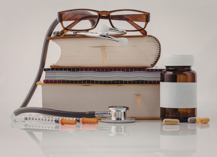 Excelencia Médica: Bibliografía esencial en Salud